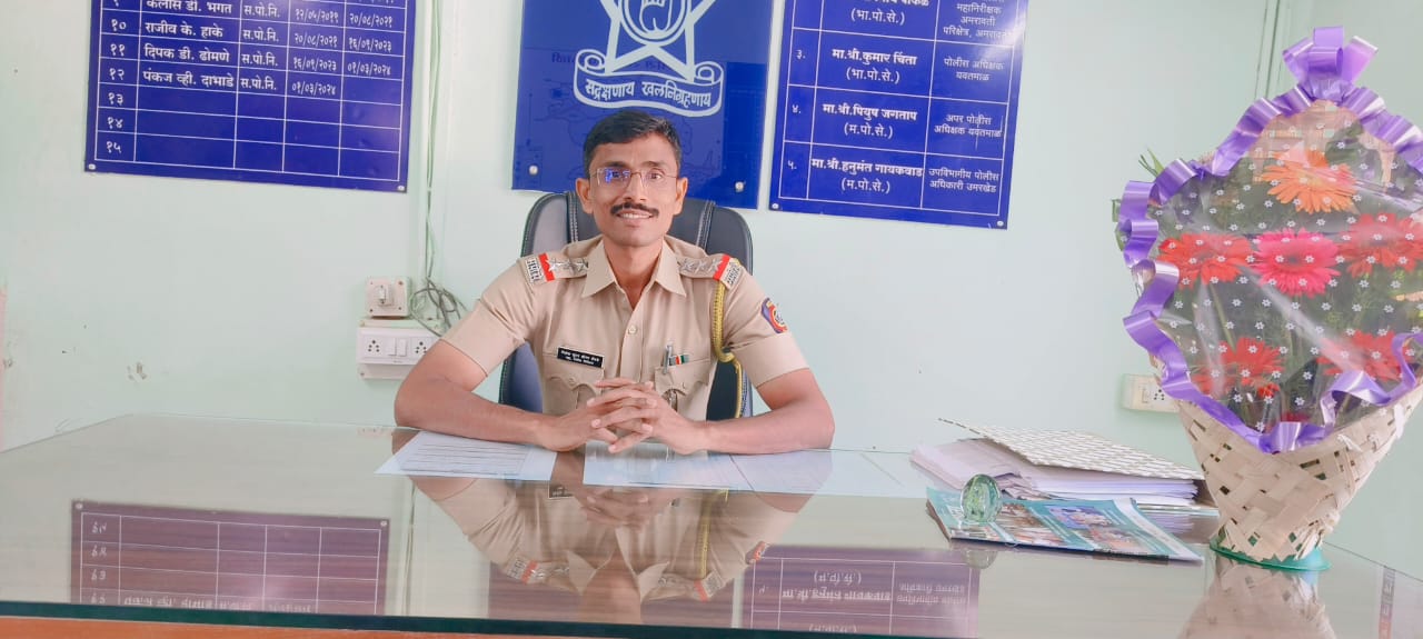 पुसद येथील वाहतूक निरीक्षक निलेश शेंबडे साहेब पोफाळी पोलीस स्टेशनचे ठाणेदारपदी रुजू