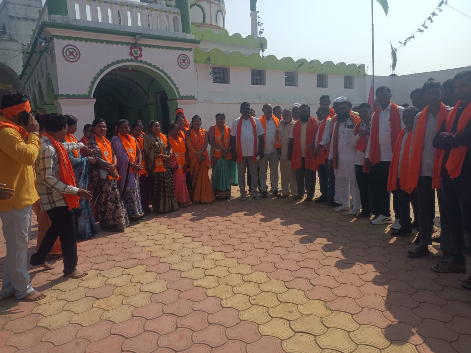 उमरखेड शिवसेना पॅनलचे अधिकृत उमेदवार व नगराध्यक्ष पदाच्या अधिकृत उमेदवार सौ. शारदा संजिव कुमार जाधव यांच्या प्रचाराला शुभारंभ