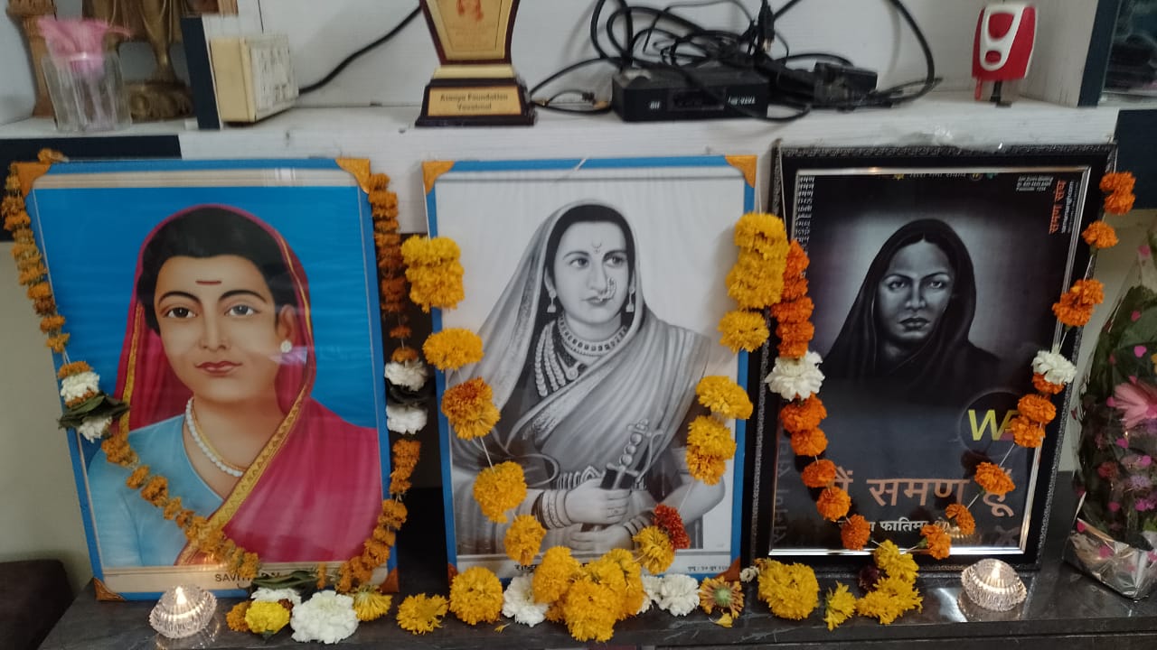 नाना नानी पार्क मध्ये अति उत्साहात जयंती साजरी