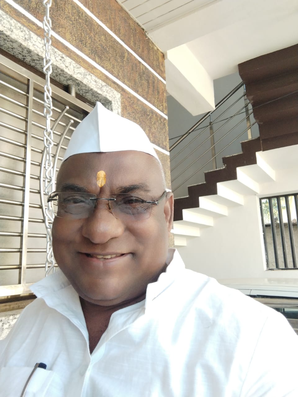 वारकरी संप्रदायाचे चातारी येथील विनायकराव माने यांना महाराष्ट्र पद्मश्री पुरस्कार जाहीर